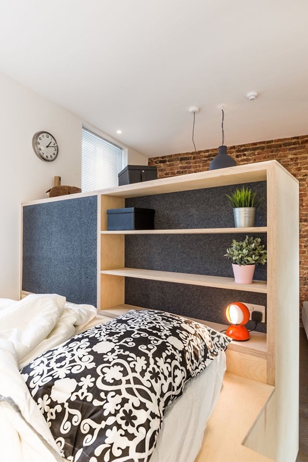 Small-London-studio-with-acoustic-felt-panels-on-bookshelves.jpg